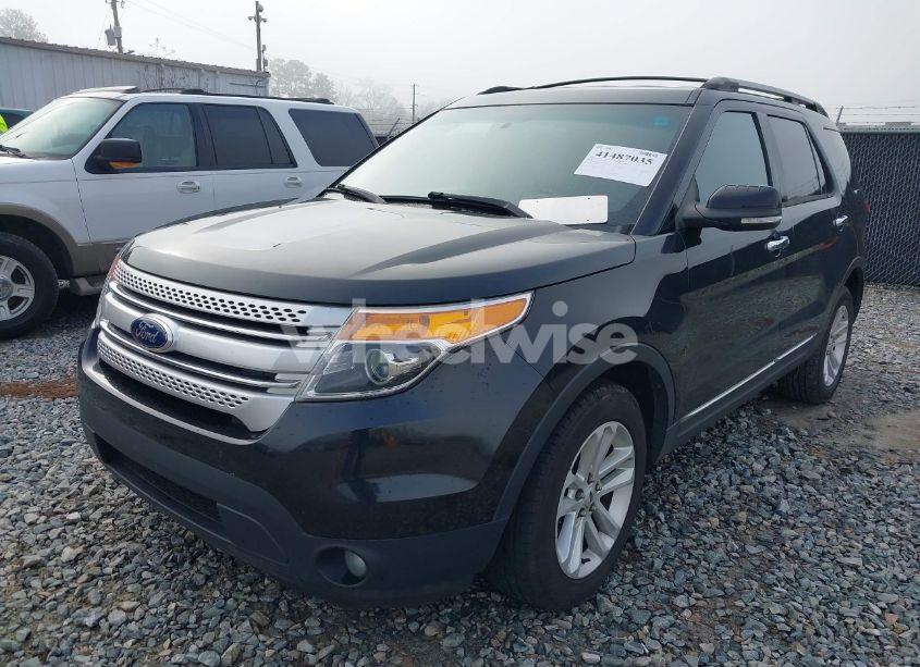 Photo 2 of 2014 Ford Explorer XLT (VIN 1FM5K7D85EGB77081)