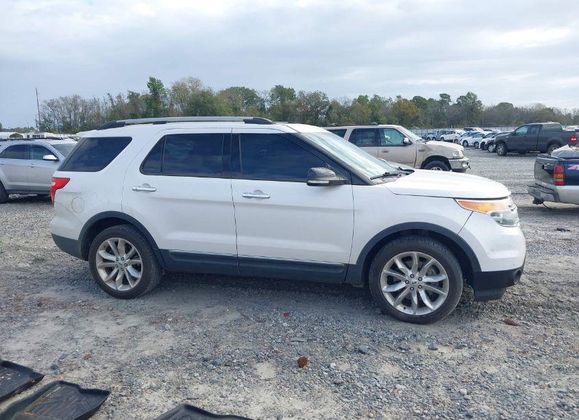 Photo 13 of 2014 Ford Explorer XLT (VIN 1FM5K7D85EGC22245)