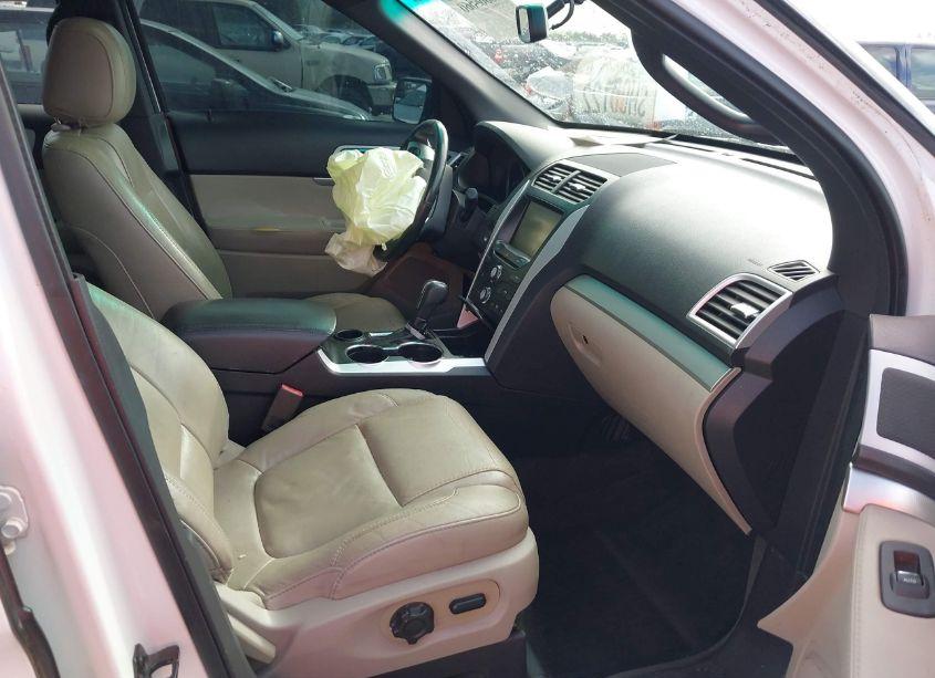 Photo 5 of 2014 Ford Explorer XLT (VIN 1FM5K7D85EGC22245)