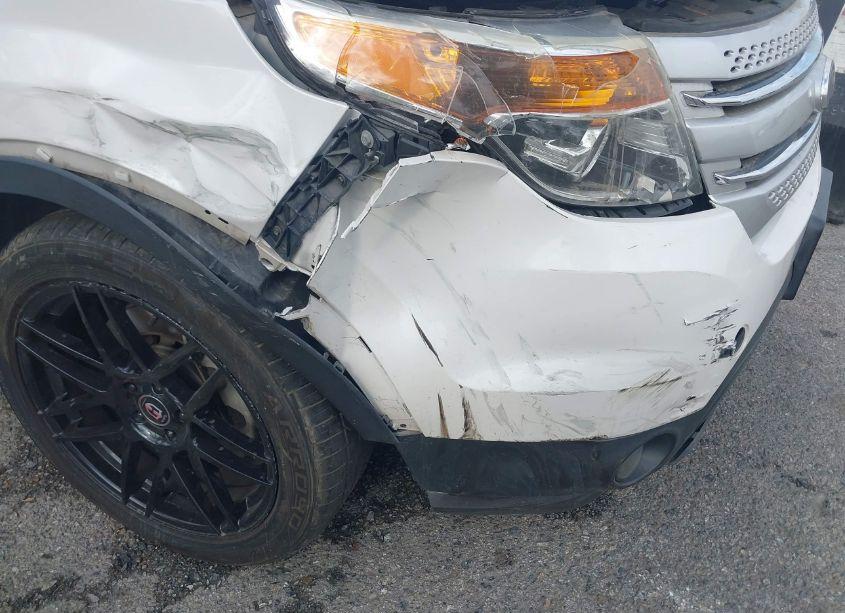 Photo 18 of 2014 Ford Explorer XLT (VIN 1FM5K7D85EGC24125)