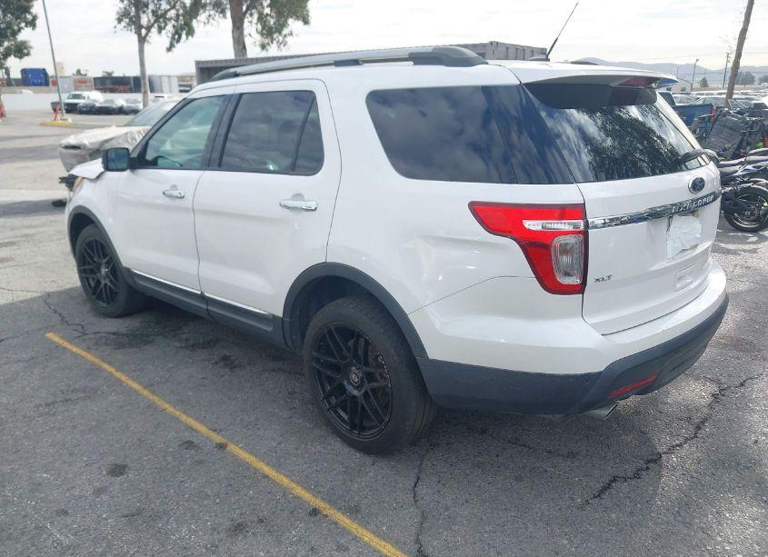 Photo 3 of 2014 Ford Explorer XLT (VIN 1FM5K7D85EGC24125)