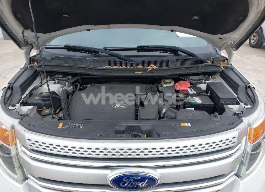 Photo 10 of 2014 Ford Explorer XLT (VIN 1FM5K7D85EGC55391)