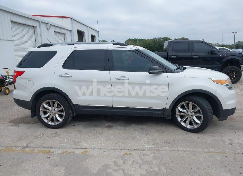 Photo 14 of 2014 Ford Explorer XLT (VIN 1FM5K7D85EGC55391)
