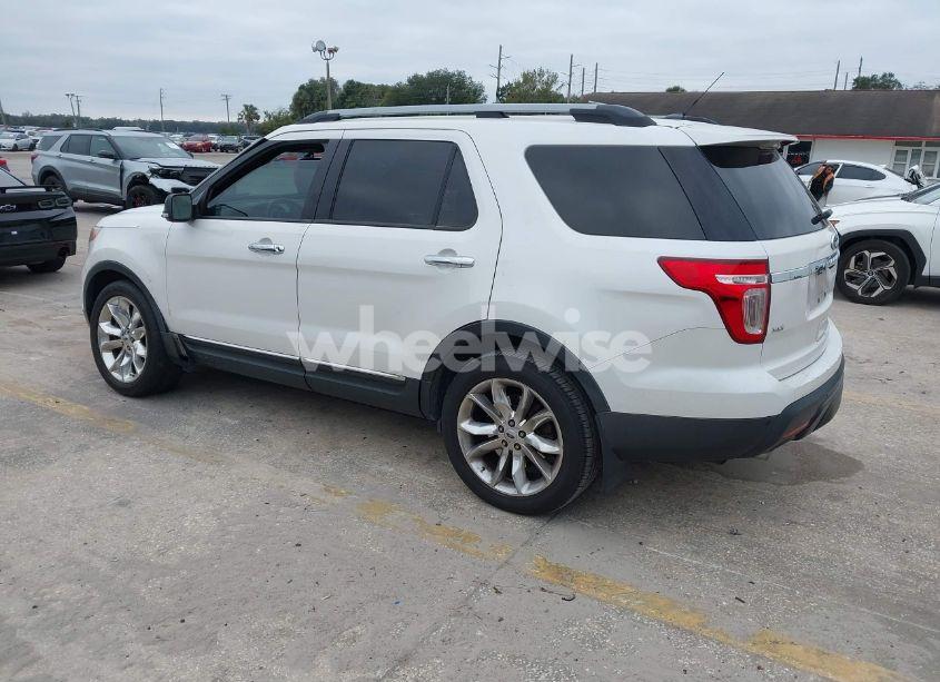 Photo 3 of 2014 Ford Explorer XLT (VIN 1FM5K7D85EGC55391)