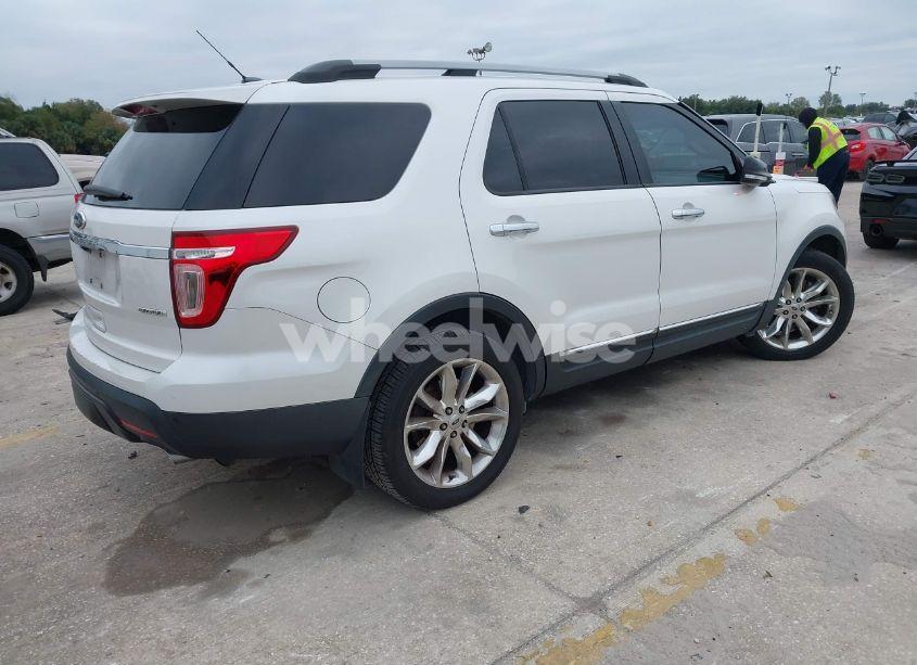 Photo 4 of 2014 Ford Explorer XLT (VIN 1FM5K7D85EGC55391)