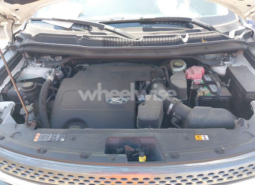 Photo 10 of 2015 Ford Explorer XLT (VIN 1FM5K7D85FGA50994)