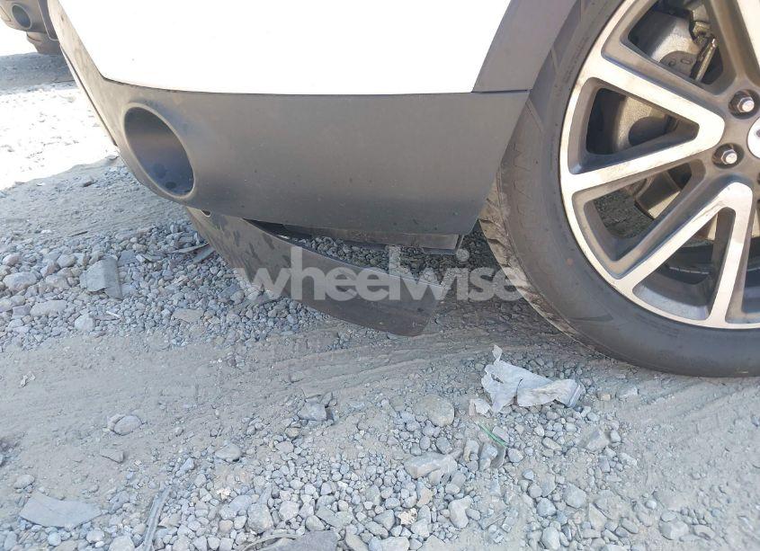 Photo 18 of 2015 Ford Explorer XLT (VIN 1FM5K7D85FGA50994)