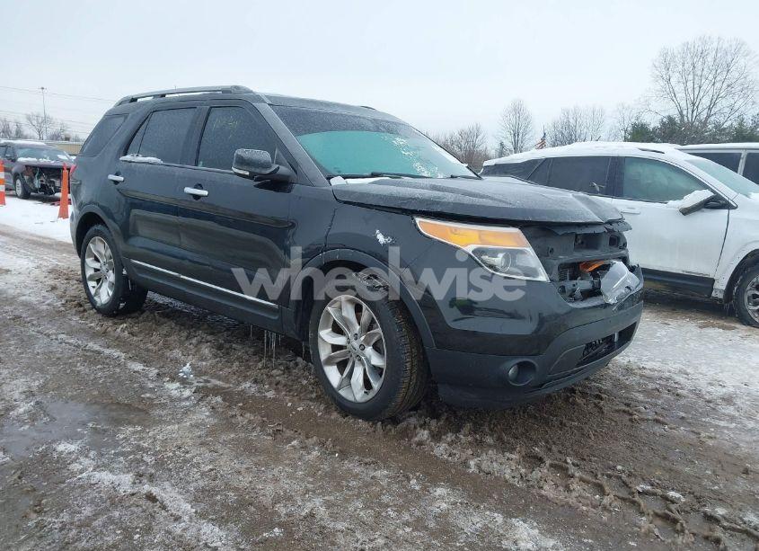 2015 Ford Explorer XLT (VIN 1FM5K7D85FGA62952) main photo