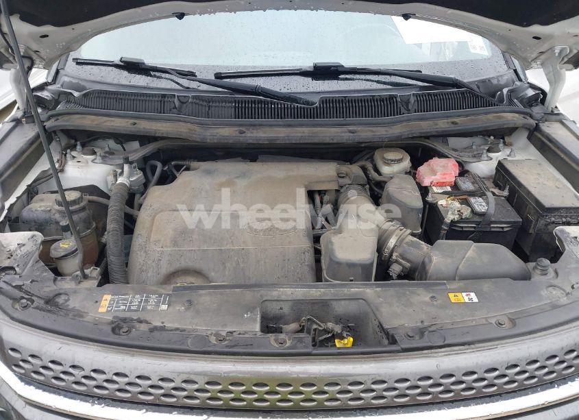 Photo 10 of 2015 Ford Explorer XLT (VIN 1FM5K7D85FGC59863)