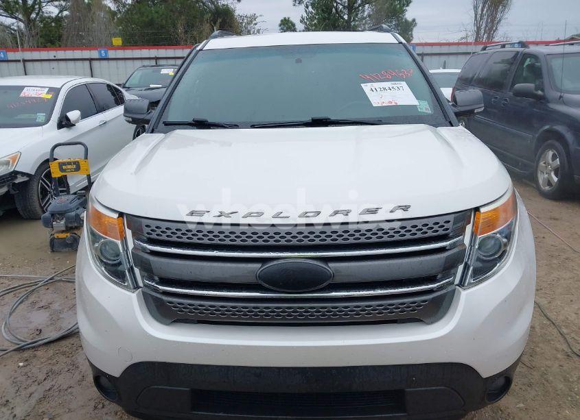 Photo 12 of 2015 Ford Explorer XLT (VIN 1FM5K7D85FGC59863)