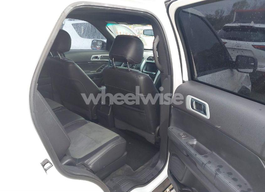 Photo 8 of 2015 Ford Explorer XLT (VIN 1FM5K7D85FGC59863)