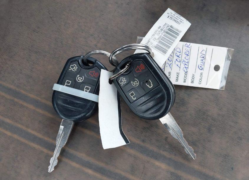 Photo 11 of 2015 Ford Explorer XLT (VIN 1FM5K7D85FGC64772)