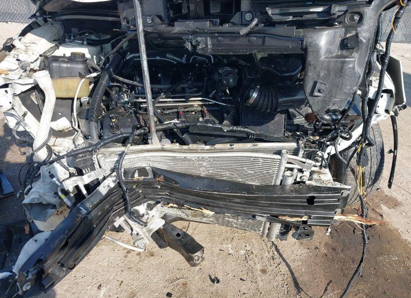 Photo 10 of 2016 Ford Explorer XLT (VIN 1FM5K7D85GGA03837)