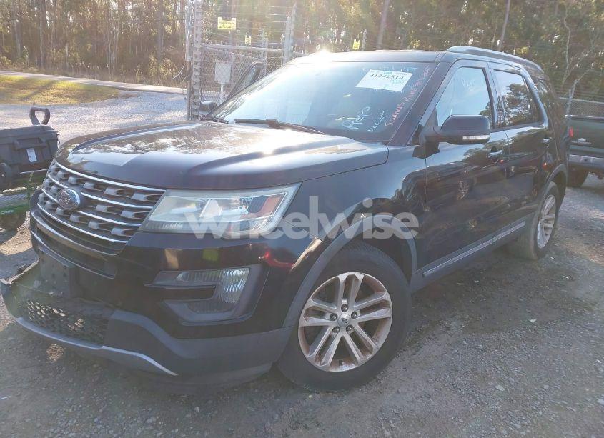 Photo 2 of 2016 Ford Explorer XLT (VIN 1FM5K7D85GGA23148)