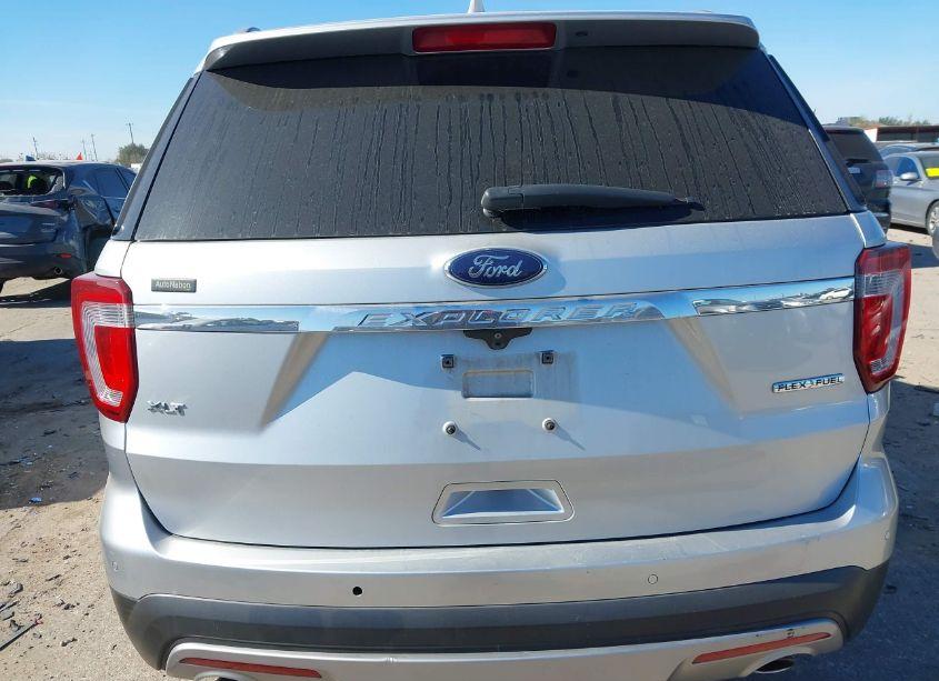 Photo 16 of 2016 Ford Explorer XLT (VIN 1FM5K7D85GGA34098)