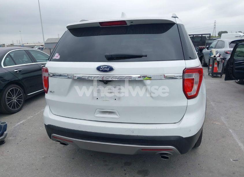 Photo 16 of 2016 Ford Explorer XLT (VIN 1FM5K7D85GGB06224)