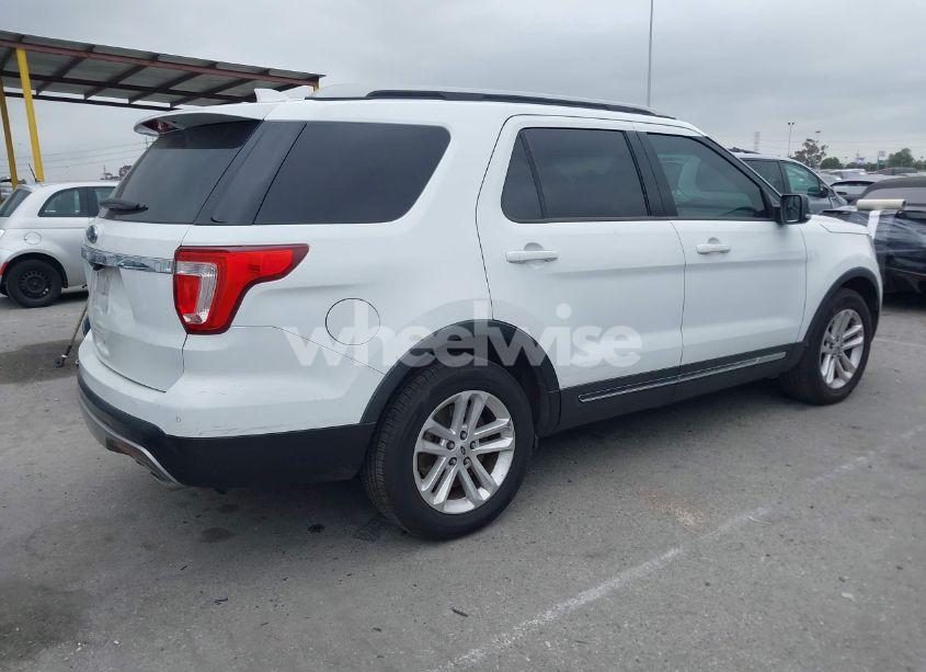 Photo 4 of 2016 Ford Explorer XLT (VIN 1FM5K7D85GGB06224)