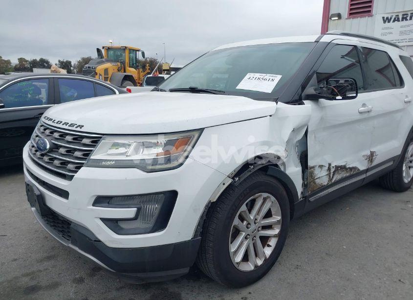 Photo 6 of 2016 Ford Explorer XLT (VIN 1FM5K7D85GGB06224)