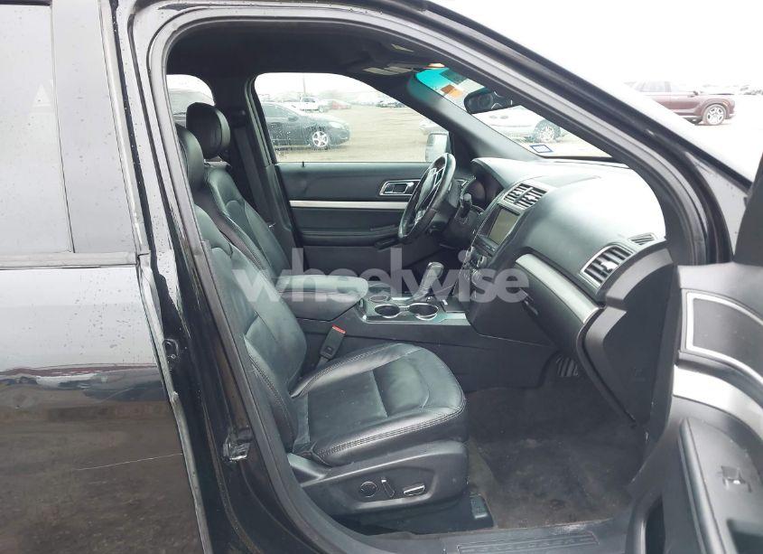 Photo 5 of 2016 Ford Explorer XLT (VIN 1FM5K7D85GGC85512)