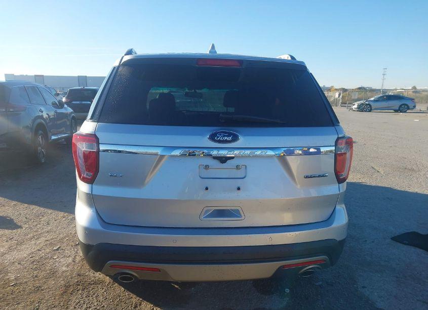 Photo 16 of 2016 Ford Explorer XLT (VIN 1FM5K7D85GGD12921)