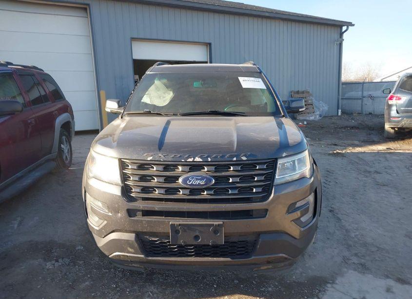 Photo 12 of 2017 Ford Explorer XLT (VIN 1FM5K7D85HGA21191)