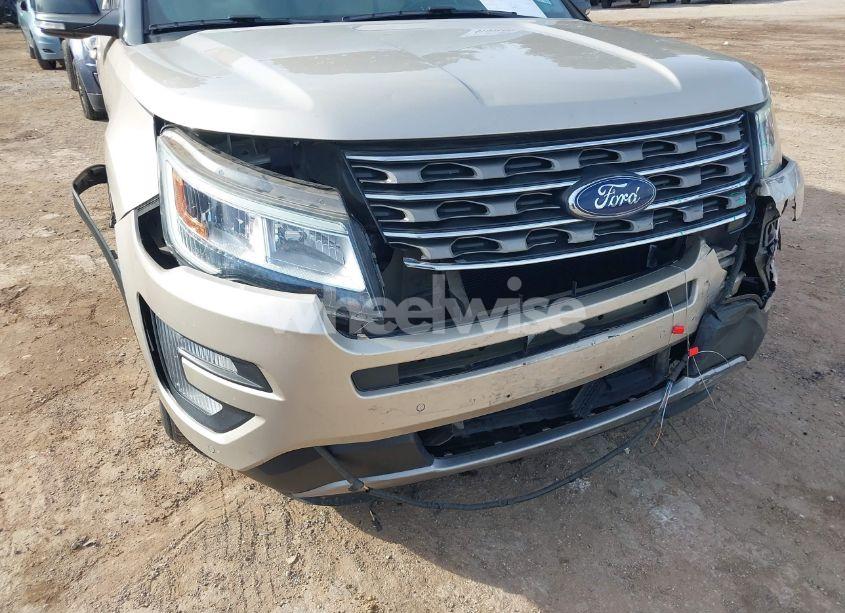 Photo 18 of 2017 Ford Explorer XLT (VIN 1FM5K7D85HGA59083)