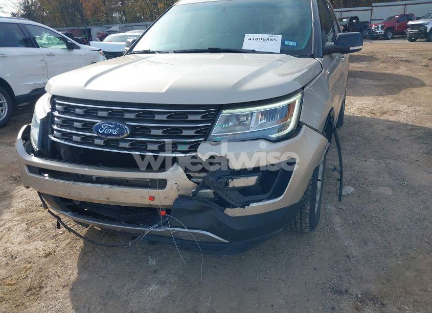 Photo 6 of 2017 Ford Explorer XLT (VIN 1FM5K7D85HGA59083)