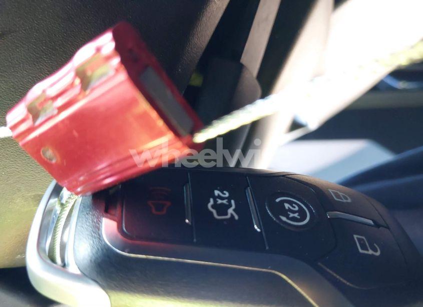 Photo 11 of 2017 Ford Explorer XLT (VIN 1FM5K7D85HGB29729)