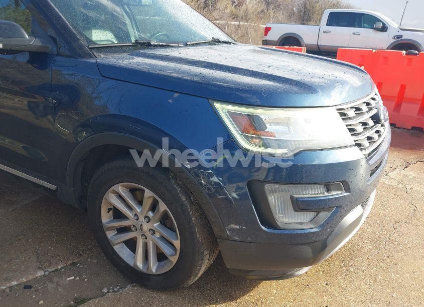 Photo 6 of 2017 Ford Explorer XLT (VIN 1FM5K7D85HGB29729)