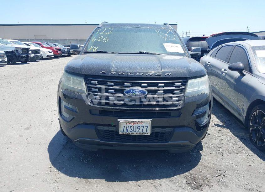 Photo 13 of 2017 Ford Explorer XLT (VIN 1FM5K7D85HGB32145)