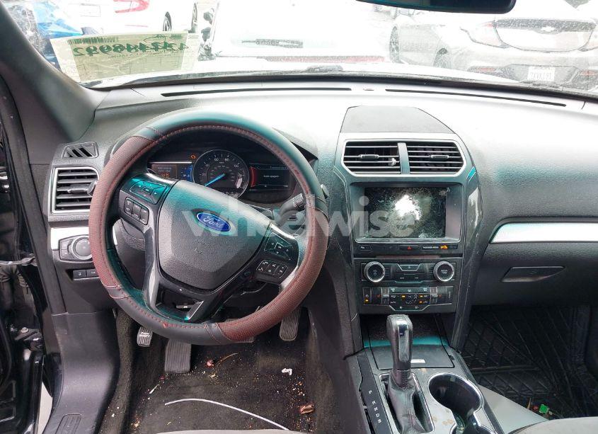 Photo 22 of 2017 Ford Explorer XLT (VIN 1FM5K7D85HGB32145)