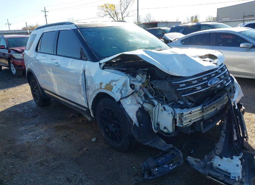 2017 Ford Explorer XLT (VIN 1FM5K7D85HGB78610) main photo