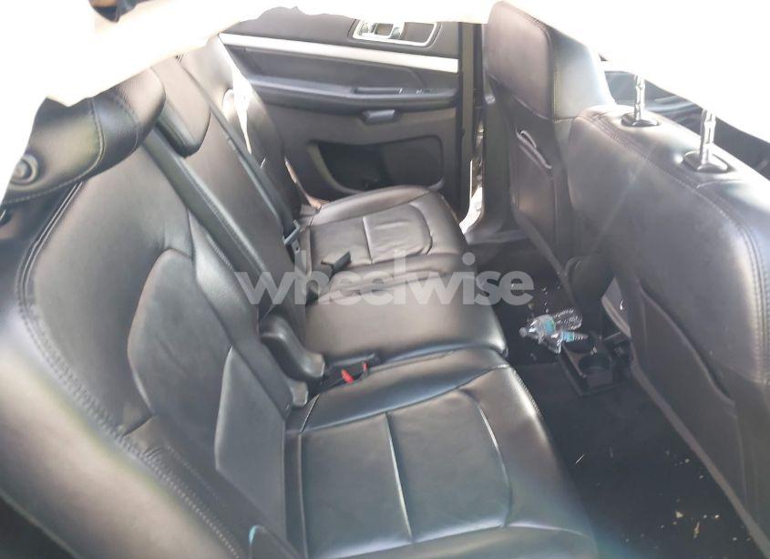 Photo 8 of 2017 Ford Explorer XLT (VIN 1FM5K7D85HGD02505)