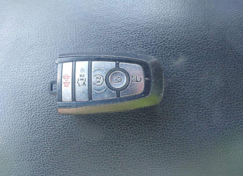 Photo 11 of 2018 Ford Explorer XLT (VIN 1FM5K7D85JGA03053)