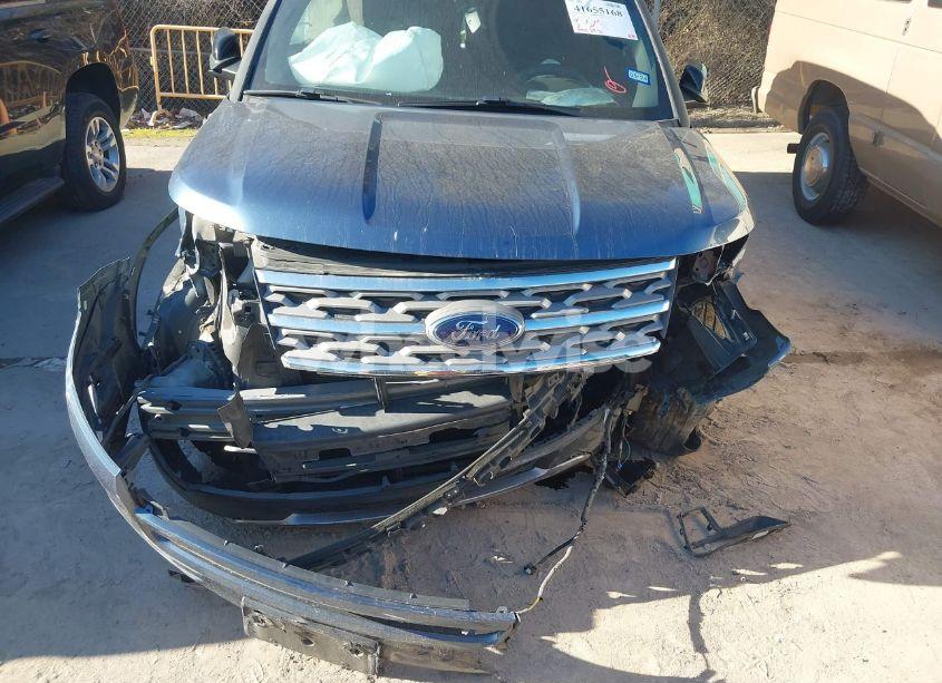 Photo 6 of 2018 Ford Explorer XLT (VIN 1FM5K7D85JGA13405)
