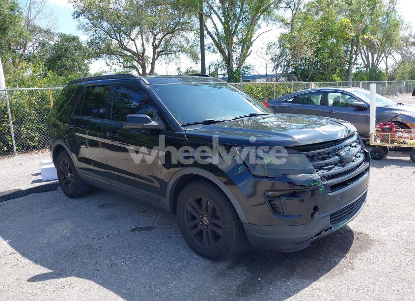 2018 Ford Explorer XLT (VIN 1FM5K7D85JGB04304) main photo