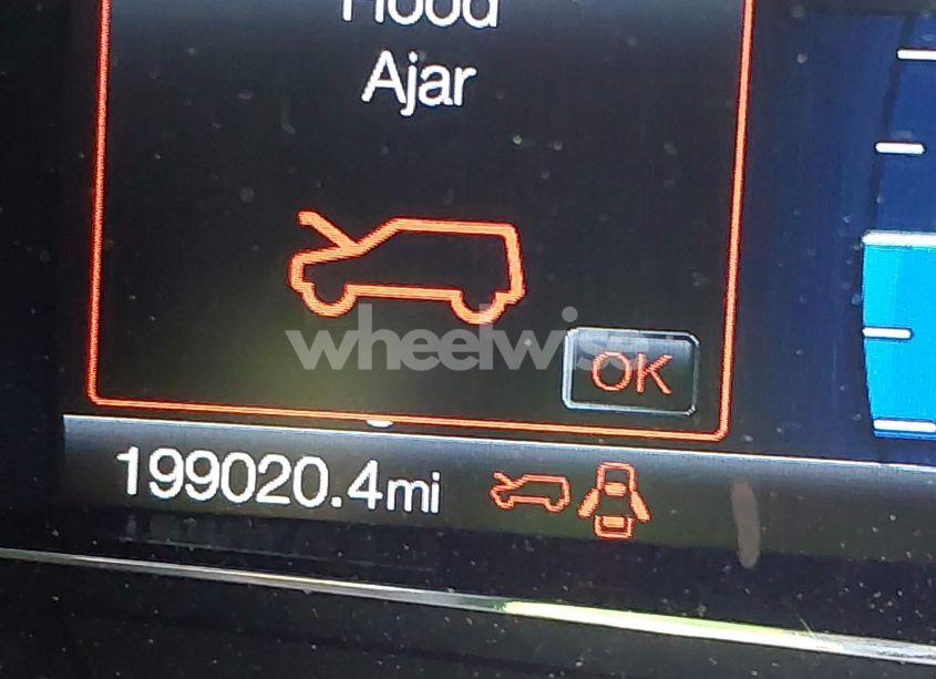 Photo 15 of 2018 Ford Explorer XLT (VIN 1FM5K7D85JGB04304)