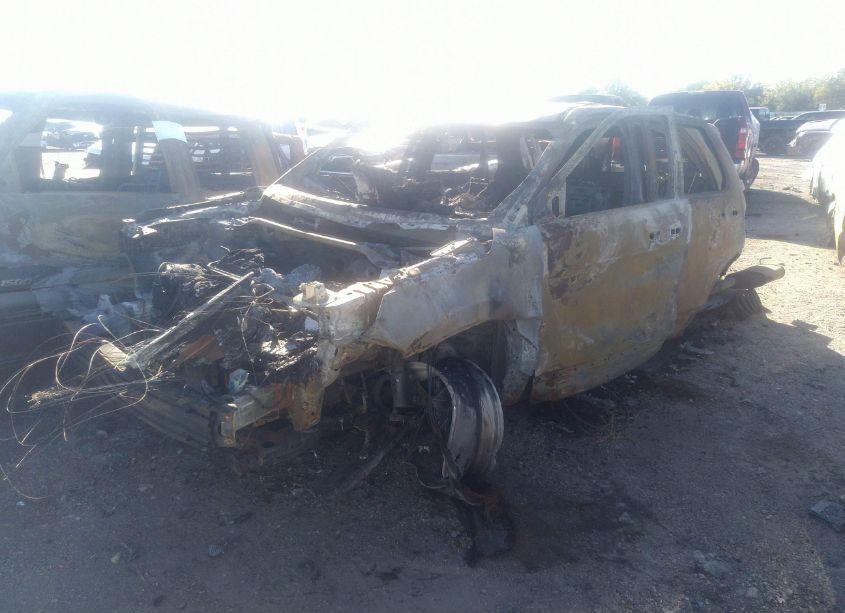 Photo 2 of 2018 Ford Explorer XLT (VIN 1FM5K7D85JGB42311)