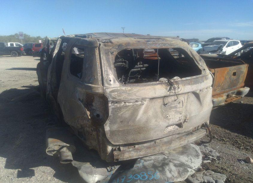 Photo 3 of 2018 Ford Explorer XLT (VIN 1FM5K7D85JGB42311)