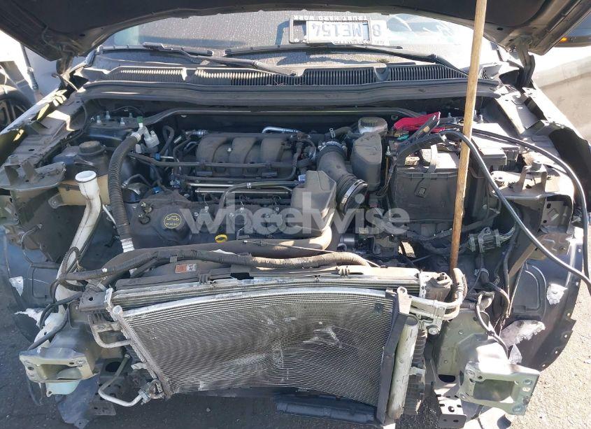 Photo 10 of 2019 Ford Explorer XLT (VIN 1FM5K7D85KGA09761)