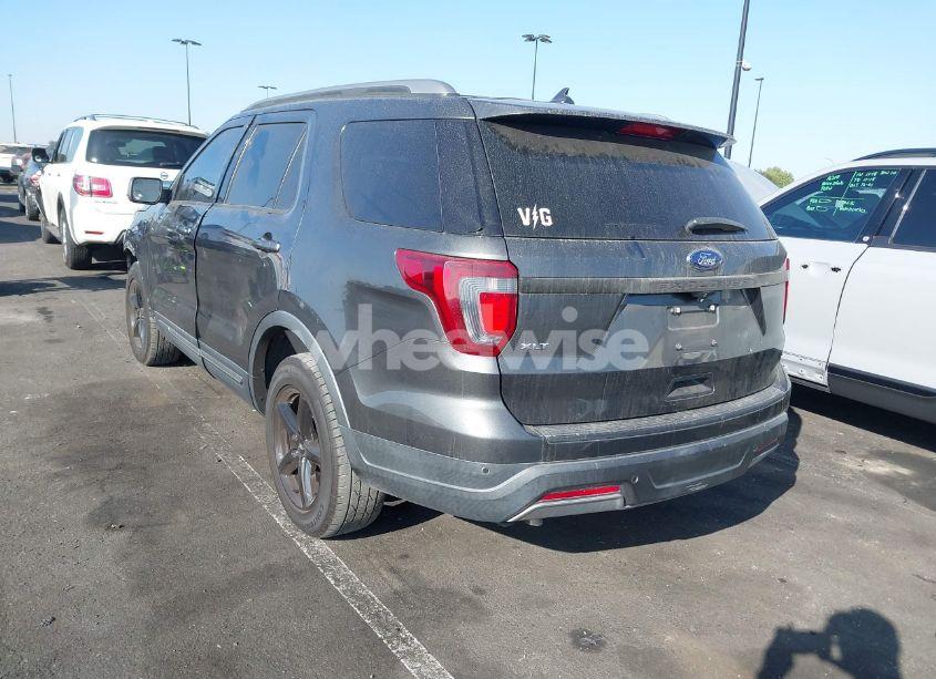 Photo 13 of 2019 Ford Explorer XLT (VIN 1FM5K7D85KGA09761)