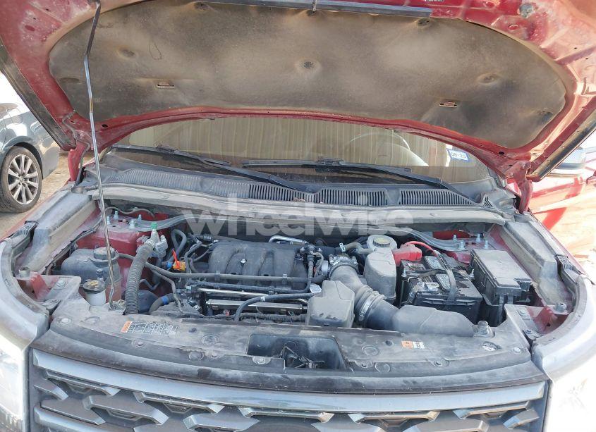 Photo 10 of 2019 Ford Explorer XLT (VIN 1FM5K7D85KGB34906)