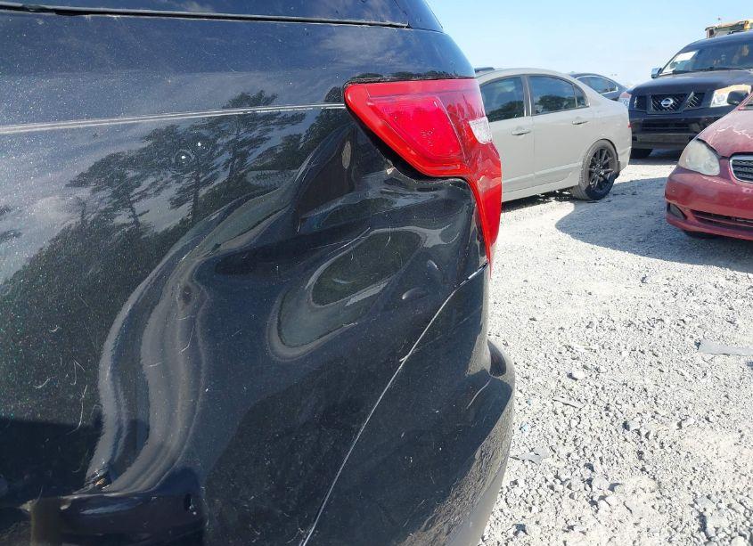 Photo 12 of 2013 Ford Explorer XLT (VIN 1FM5K7D86DGC33849)