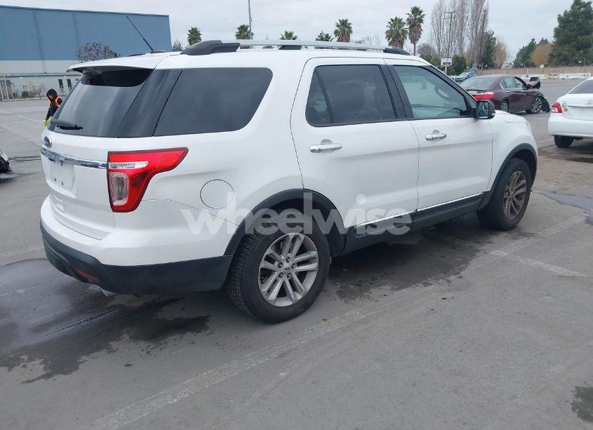 Photo 4 of 2013 Ford Explorer XLT (VIN 1FM5K7D86DGC94523)