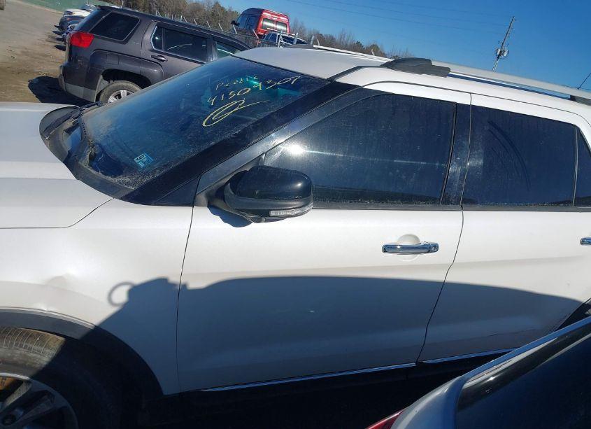 Photo 14 of 2014 Ford Explorer (VIN 1FM5K7D86EGA11815)