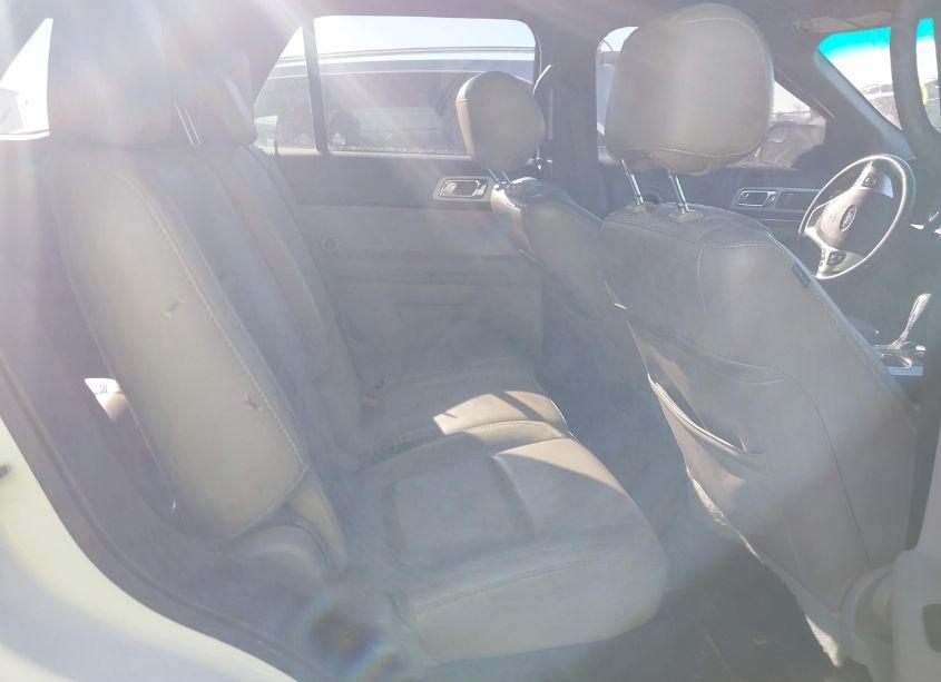 Photo 8 of 2014 Ford Explorer (VIN 1FM5K7D86EGA11815)