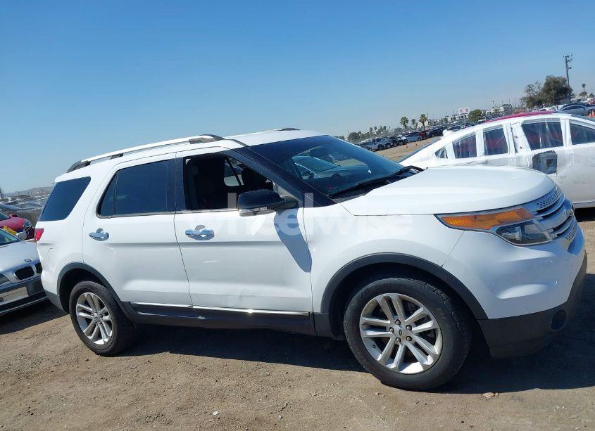 Photo 13 of 2014 Ford Explorer XLT (VIN 1FM5K7D86EGA64157)