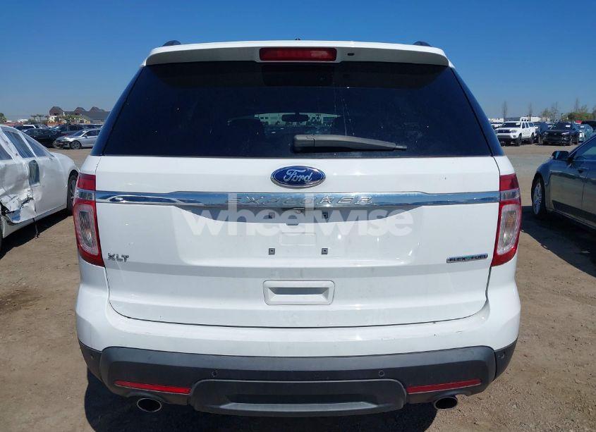 Photo 16 of 2014 Ford Explorer XLT (VIN 1FM5K7D86EGA64157)