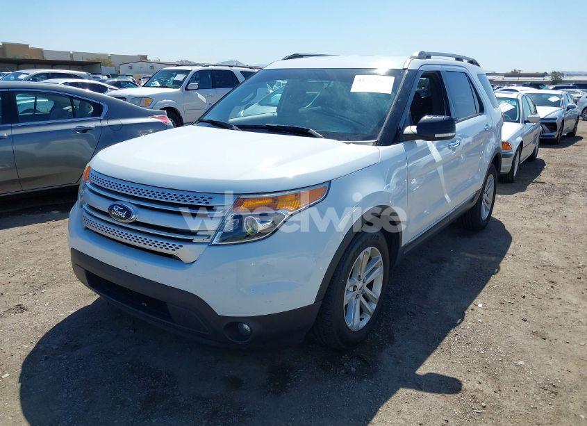Photo 2 of 2014 Ford Explorer XLT (VIN 1FM5K7D86EGA64157)