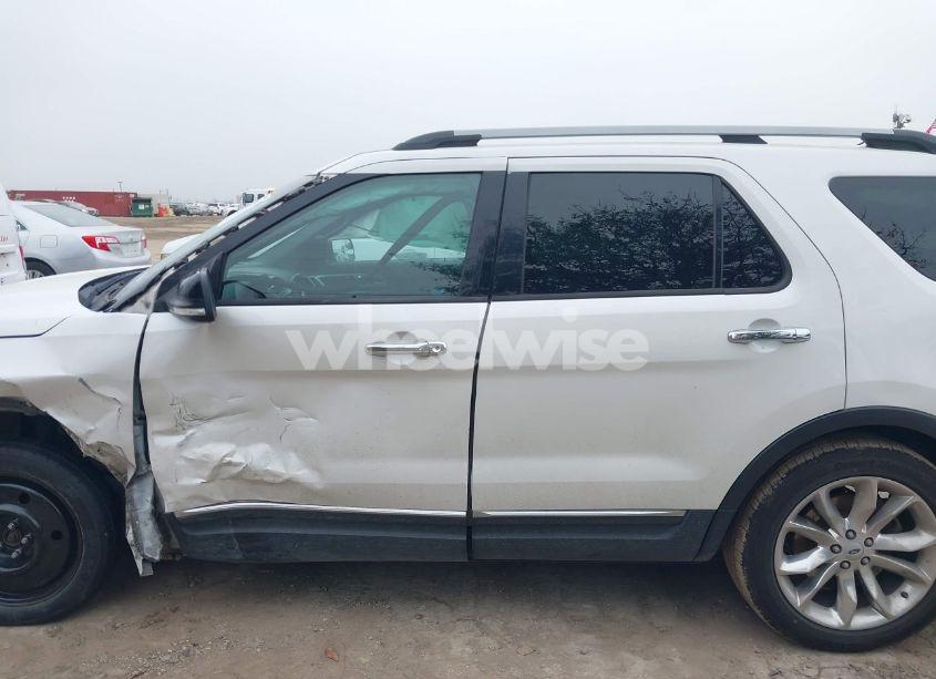 Photo 14 of 2014 Ford Explorer XLT (VIN 1FM5K7D86EGC47347)